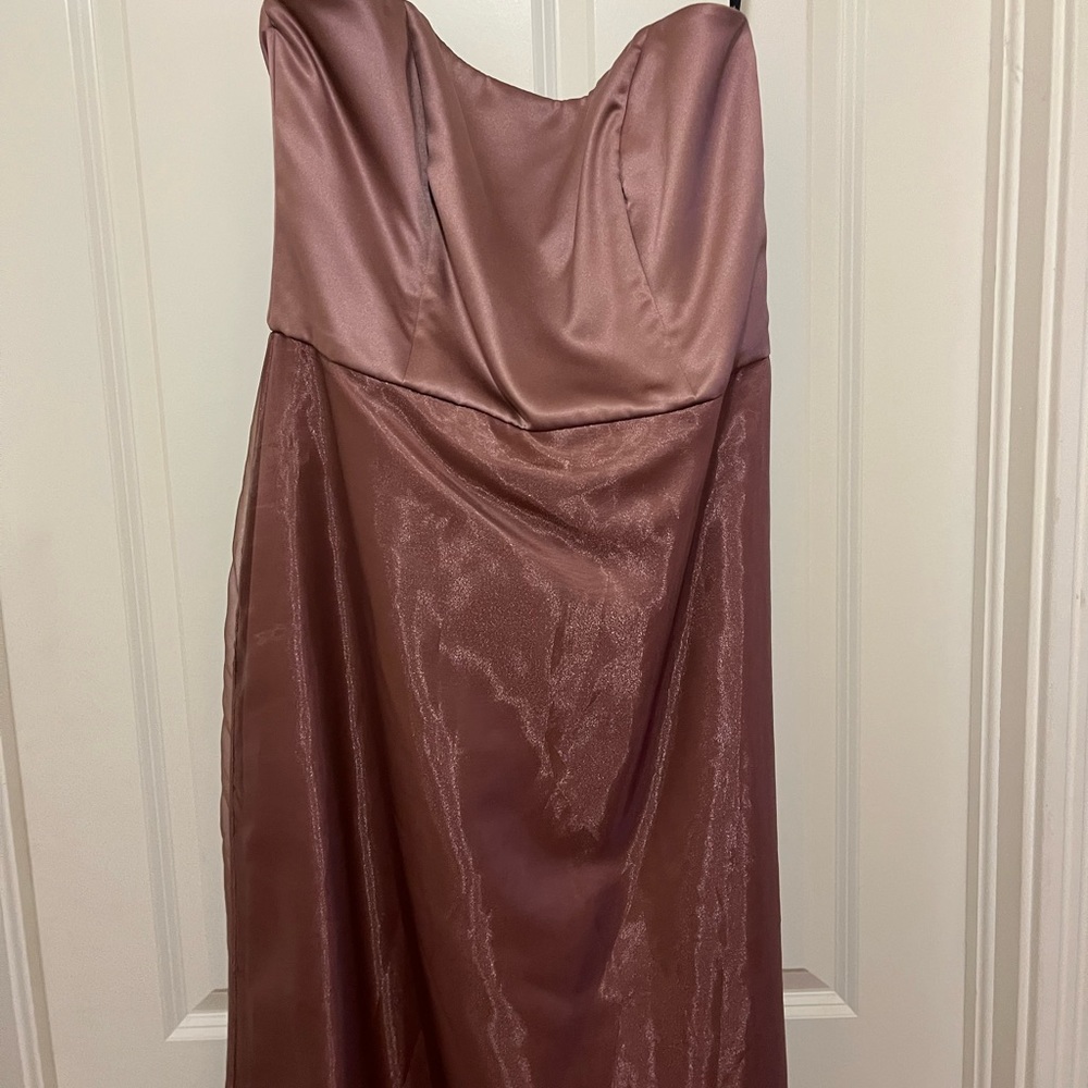 Strap less dress